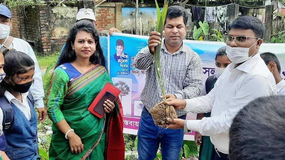 শেখ রাসেল দিবসে বাঘাইছড়ি কৃষি সম্প্রসারণ অধিদপ্তরের তালের বীজ রোপন