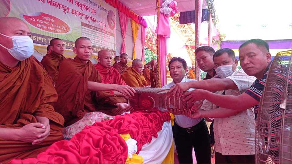 রূপকারী ইউনিয়নের কাচালং বিজয়পুর বৌদ্ধ বিহারে যথাযোগ্য মর্যাদায় দানোত্তম কঠিন চীবর দানোৎসব সম্পন্ন