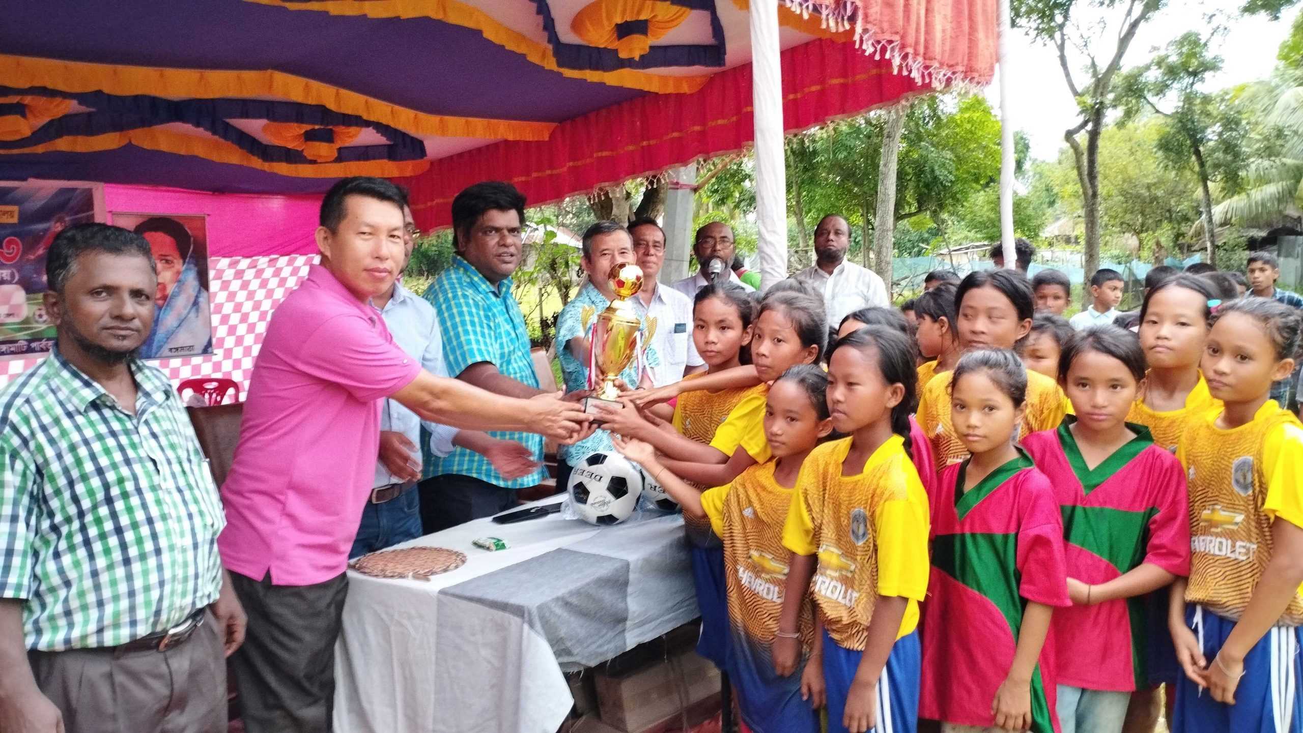 বঙ্গবন্ধু ও বঙ্গমাতা গোল্ডকাপ ফুটবল টুর্ণামেন্টে  চ্যাম্পিয়ন বাঘাইছড়ি মুখ সঃ প্রাঃ বিদ্যালয়