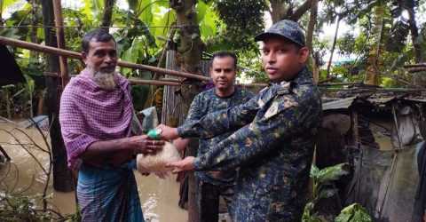 বাঘাইছড়িতে বন্যার্তদের সেবায় ১৩ আনসার ব্যাটালিয়ন